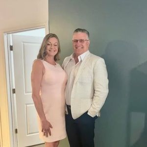 Meet your Posher, Sharon